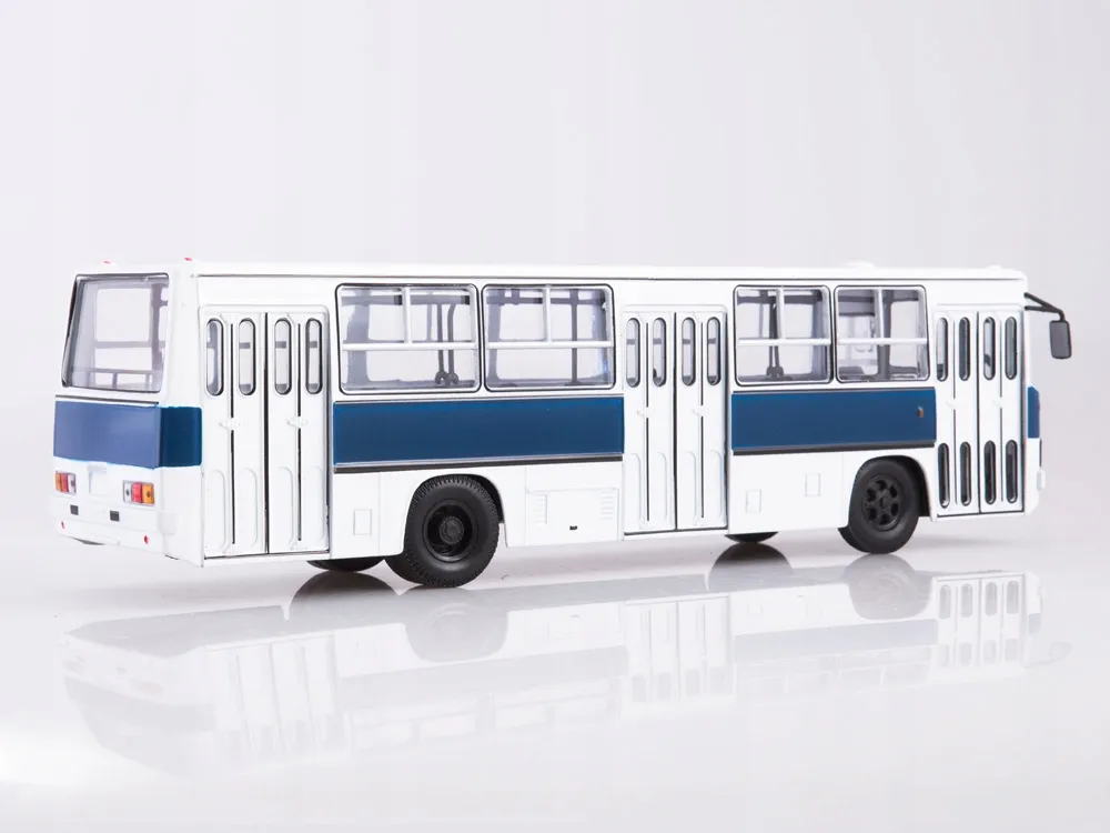 sa-ikarus-260-bialo-niebieski
