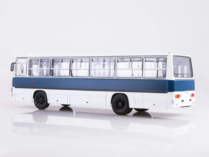 sa-ikarus-260-bialo-niebieski