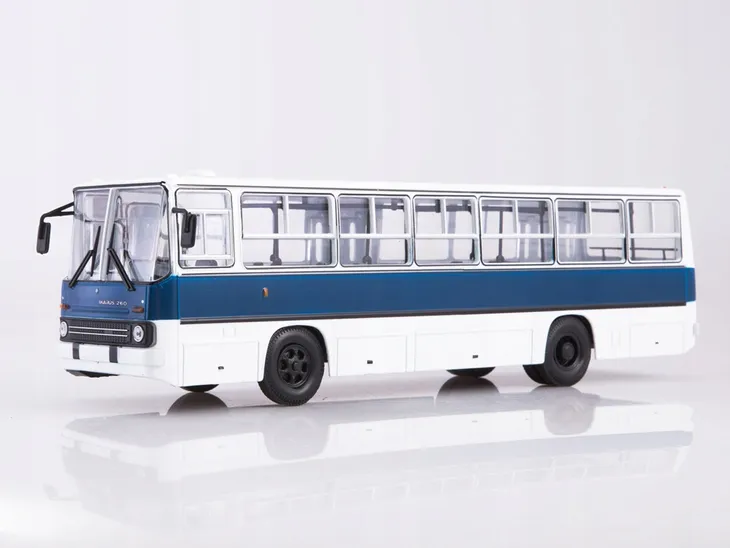 sa-ikarus-260-bialo-niebieski