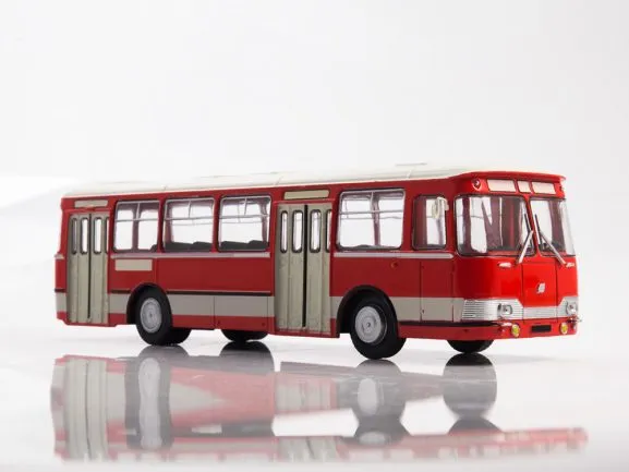 modimio-liaz-677e