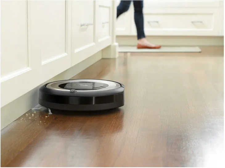 robot-sprzatajacy-irobot-roomba-e6-aeroforce-04l-komunikacja-wskaznik-ladowania