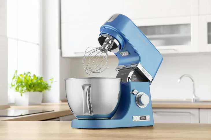 robot-planetarny-sencor-stm-7872bl-1000w-cechy-dodatkowe-hak-ubijaczka-miska-maszynka-do-miesa-silnik-o-ekstremalnej-mocy-1-000w-i-6-letnia-gwarancja-wyswietlacz-led-z-zegarem-pracy-robota-kuchennego-oraz-funkcja-odliczania-czasu-led-oswietlenie-naczynia-do-miksowania