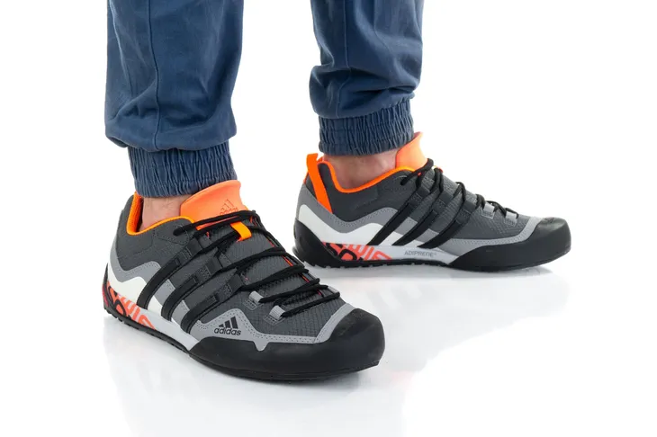 terrex-swift-solo-42-marka-adidas