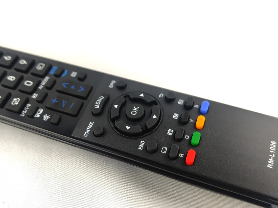 pilot-do-tv-sharp-rm-l1026-ga841wjsa-stan-nowy