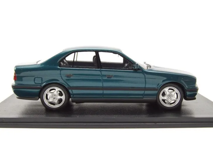 neo-bmw-m5-e34-1995-stan-zlozenia-zlozony