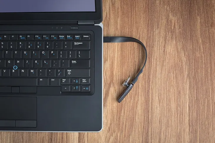 sluchawka-bluetooth-plantronics-explorer-500-a2dp-stan-nowy-kolor-czarny