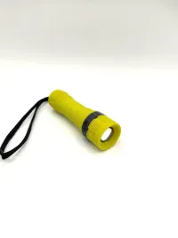latarka-3w-led-3xaaa-zoom