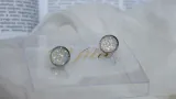 kolczyki-sztyfty-glitter-white-material-stal