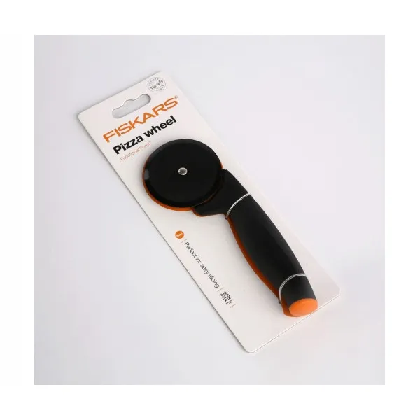 noz-do-pizzy-fiskars-87-cm-stan-nowy