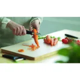 skrobak-fiskars-1014418-functional-form-stan-nowy