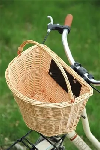 koszyk-wiklinowy-na-rower-bezowy-stan-nowy