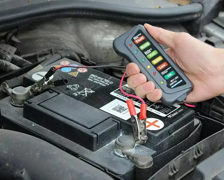 pt11-tester-akumulatora-12v-stan-nowy