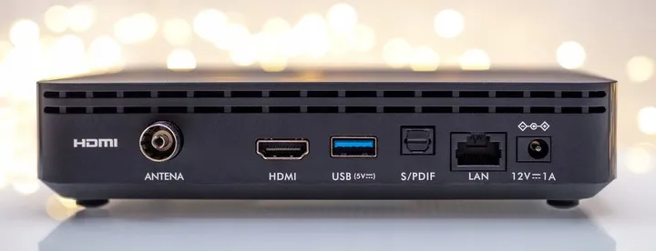 dekoder-internet-tuner-box-4k-netflix-chromecast-standard-cyfrowy-naziemny-dvb-t-cyfrowy-satelitarny-dvb-s