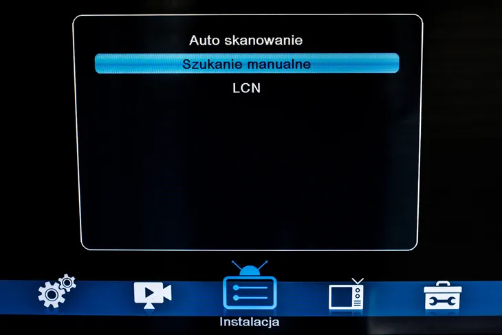 dekoder-tuner-tv-dvb-t2-mini-hevc-h-265-kabel-hdmi-stan-nowy-funkcje-nagrywanie-pvr-odtwarzanie-multimediow-z-nosnika-usb-przewodnik-epg-timeshift