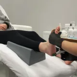 podnozek-do-pedicure-activ-podo-bialy-stan-nowy-kolor-dominujacy-wielokolorowy