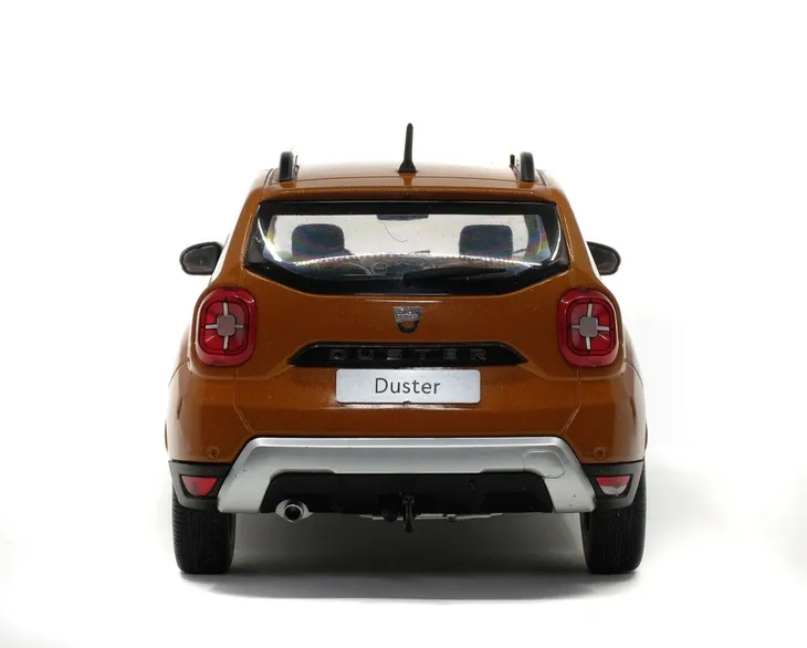 solido-dacia-duster-mk2-2018-brazowy-stan-nowy-stan-zlozenia-calosc-die-cast