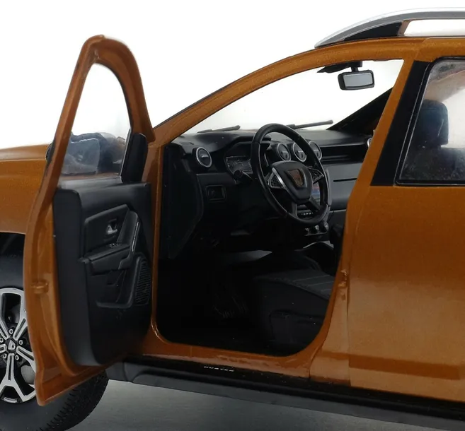 solido-dacia-duster-mk2-2018-brazowy-stan-zlozenia-calosc-die-cast-stan-nowy