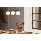 mirror-3-zwis-material-dominujacy-szklo