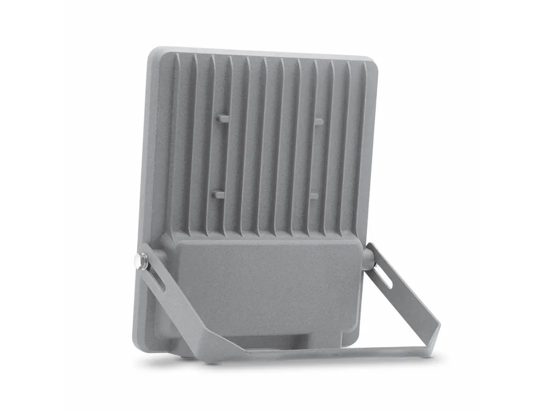 halogen-naswietlacz-panel-solarny-100w-5000k-pilot