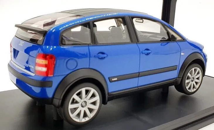 dna-audi-a2-2003-niebieski-marka-inna
