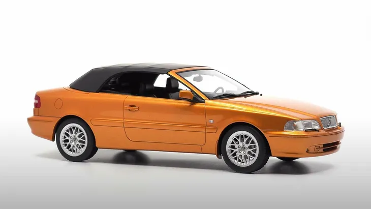 dna-volvo-c70-2000-stan-zlozenia-calosc-die-cast