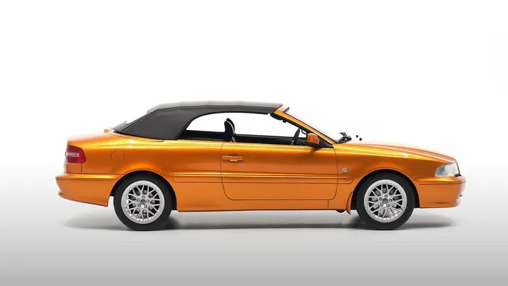 dna-volvo-c70-2000-stan-nowy-stan-zlozenia-calosc-die-cast