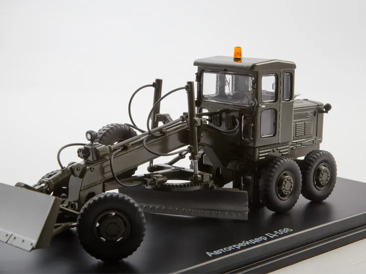 modelpro-d-598-khaki-stan-zlozenia-calosc-die-cast-stan-nowy
