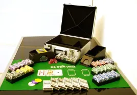zestaw-do-pokerat-600-szt-zetonow-ocean-z-akcesoriami