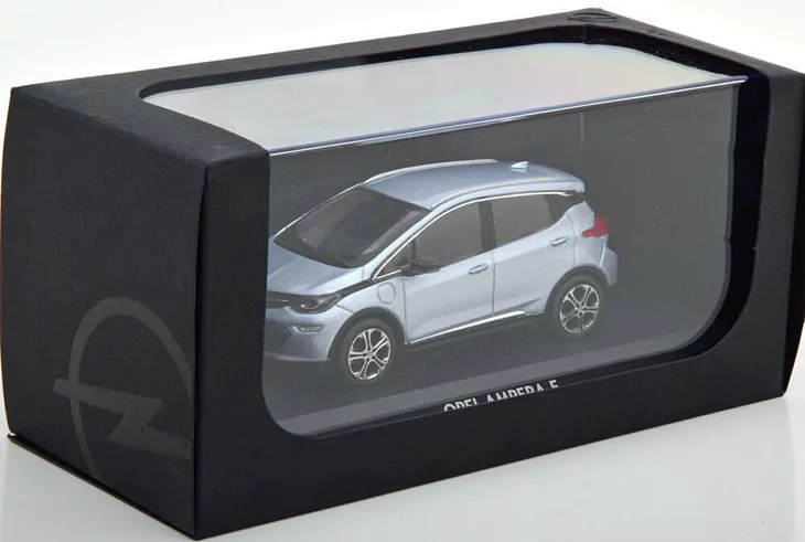 i-scale-opel-ampera-e-2018-marka-inna