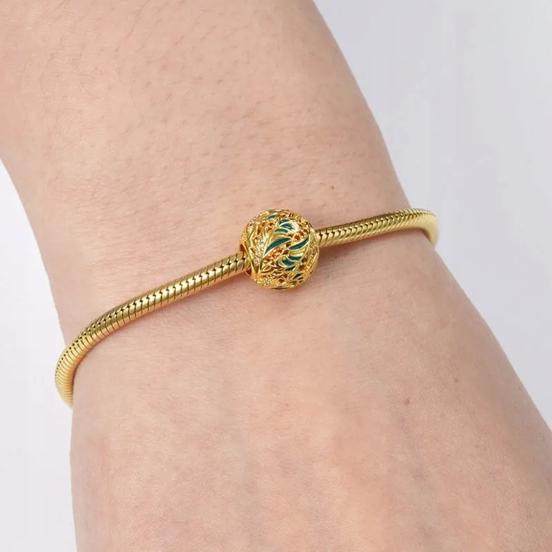 gnoce-charms-feather-hollow