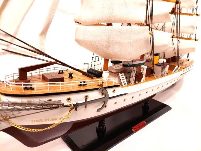 model-zaglowca-dar-pomorza-80cm-darpom80-stan-nowy