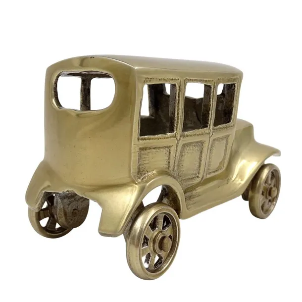 samochod-retro-model-metalowy-n796-stan-nowy