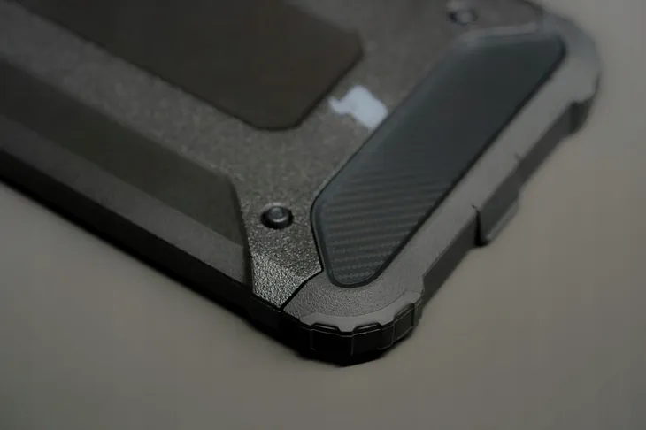 mocne-etui-bizon-case-do-iphone-13-pro-max-plecki-typ-plecki