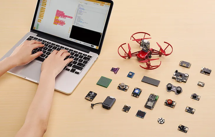 dji-robomaster-tt-tello-talent-stan-nowy