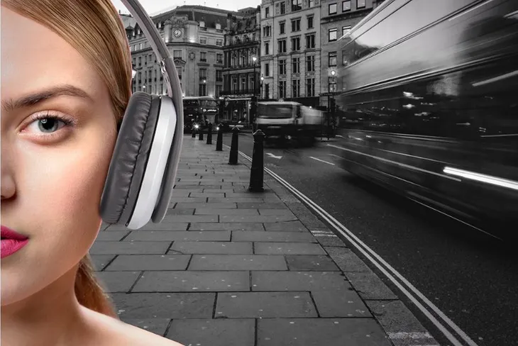 sluchawki-bluetooth-overmax-soundboost-3-2-metal-stan-nowy-regulacja-glosnosci-tak