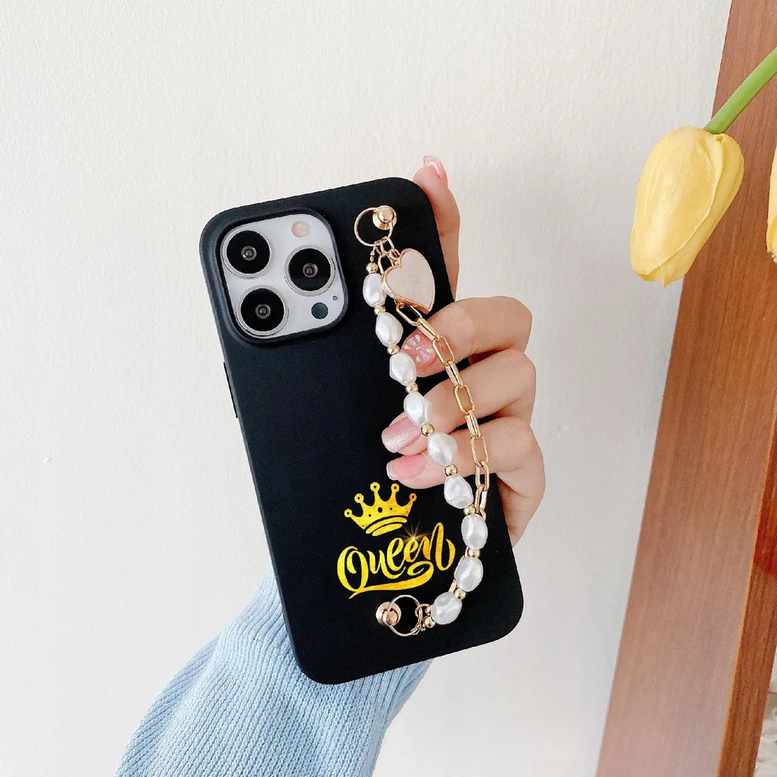 etui-zloty-lancuszek-do-iphone-13-pro-max-stan-nowy