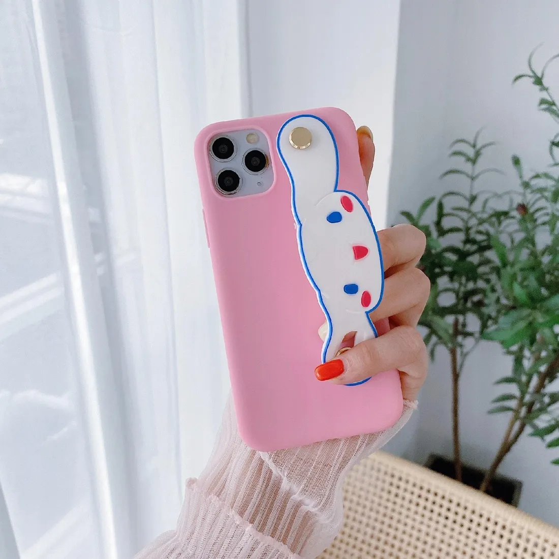 etui-z-paskiem-rabbit-do-iphone-13-pro-max-stan-nowy