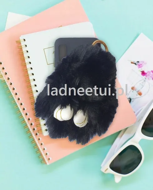 etui-z-lusterkiem-misie-do-iphone-13-pro-max-funkcje-pochlanianie-wstrzasow