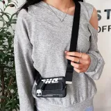 etui-pasek-na-ramie-do-iphone-13-pro-max-stan-nowy