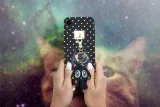 etui-kot-noc-wisior-do-iphone-13-pro-max-kolor-wielokolorowy