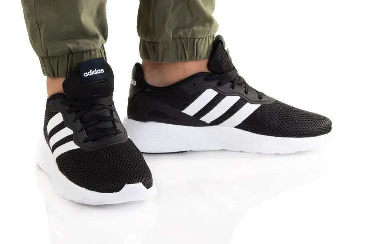nebzed-46-marka-adidas