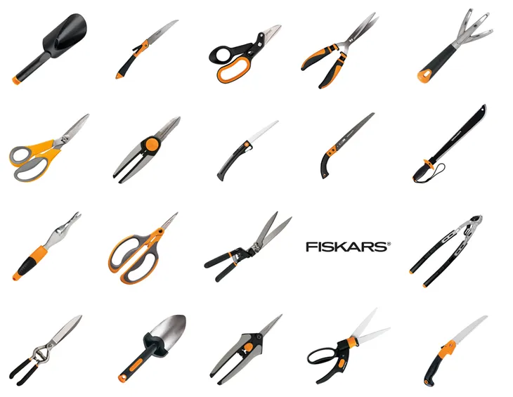 saperka-solid-fiskars-1014809-marka-fiskars