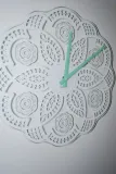 zegar-scienny-lace-cut-out-bialy-stan-nowy