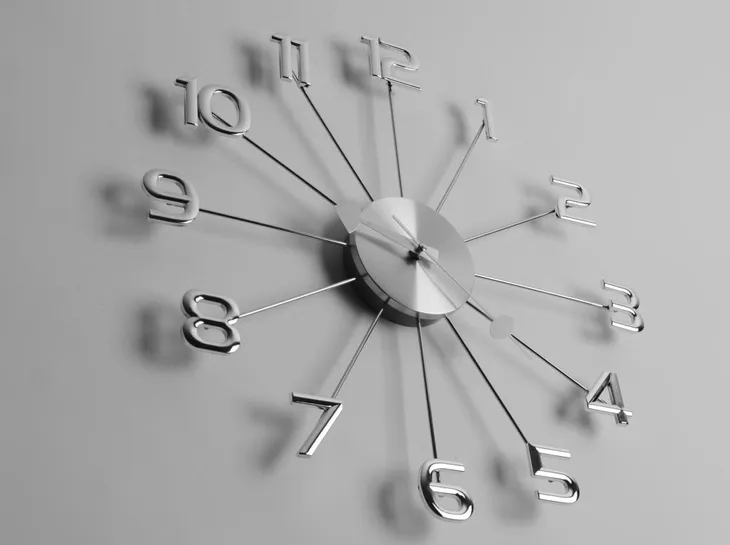 zegar-scienny-big-timer-srebrny-typ-scienny-stan-nowy