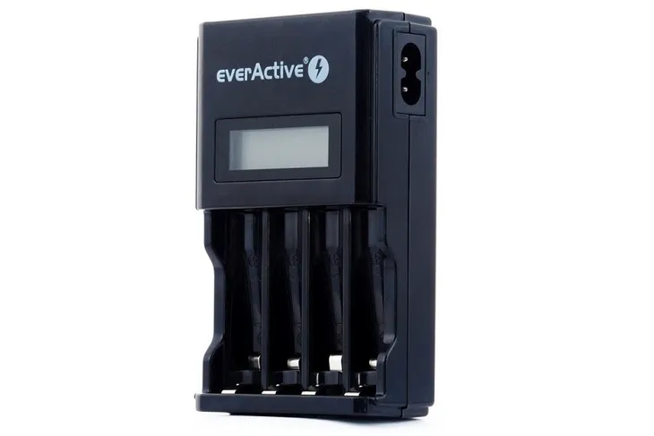 ladowarka-everactive-nc-450-black-edition-4x-aa-aaa