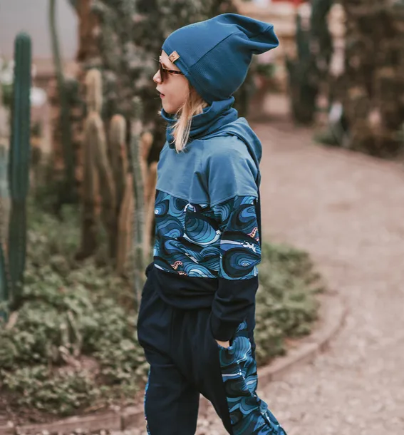 bluza-3-kolory-fale-92-bohater-brak