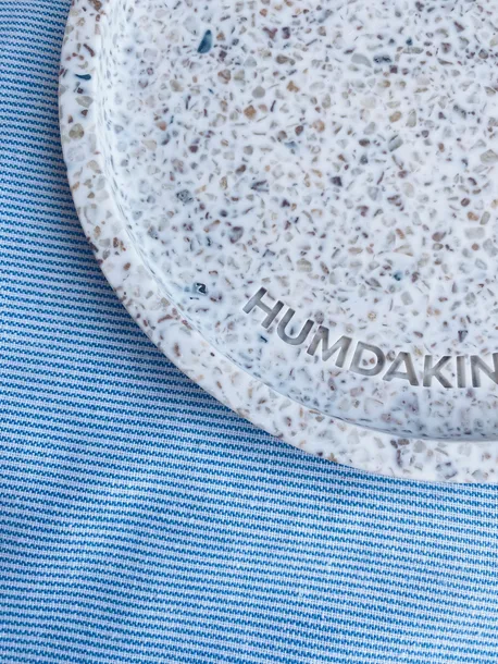 humdakin-okragla-taca-terrazzo