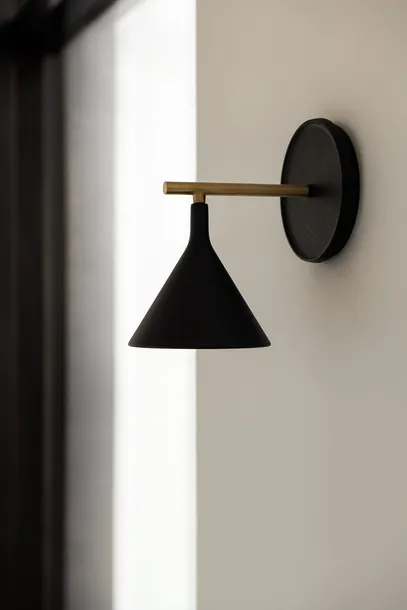 audo-copenhagen-kinkiet-cast-sconce