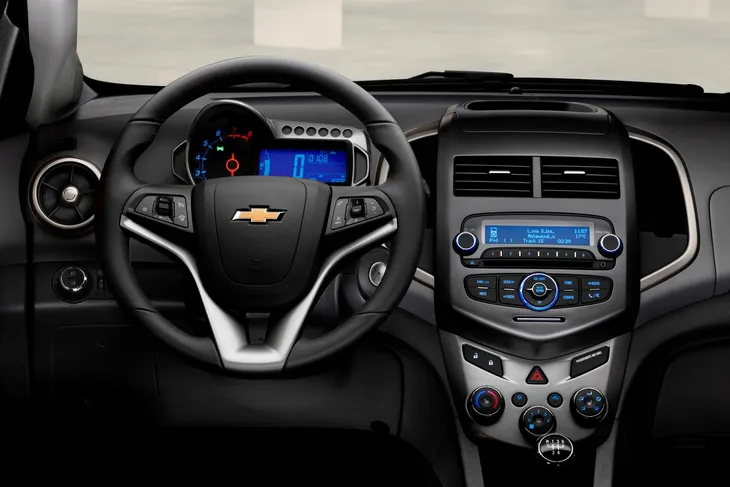 radio-nawigacja-gps-chevrolet-aveo-2012-android-marka-inna