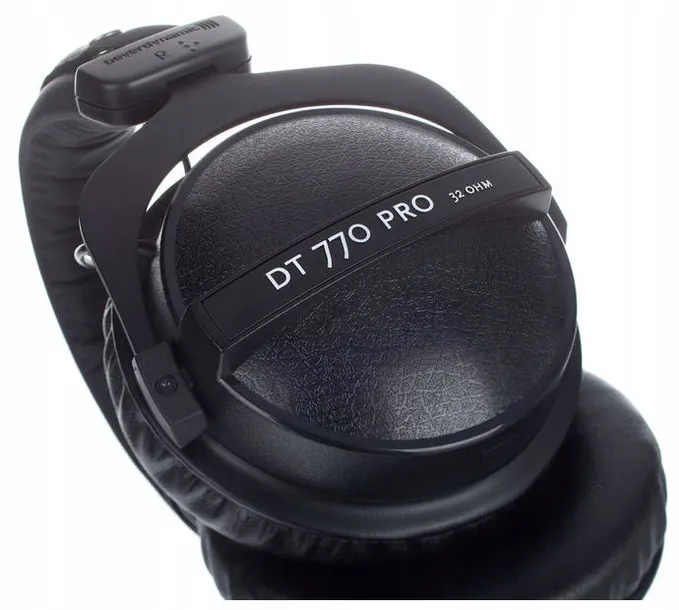 beyerdynamic-dt-770-pro-32-ohm-sluchawki-studyjne-kolor-dominujacy-czarny